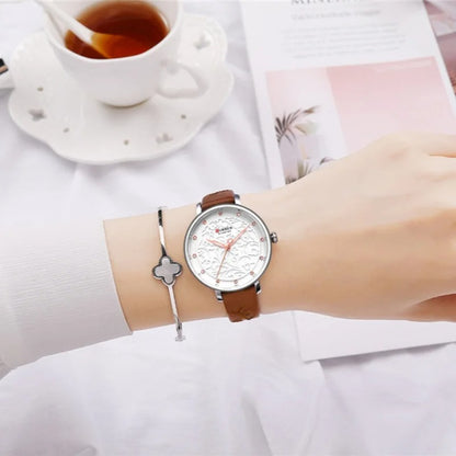 Reloj Curren 9046 Mujer Cuero Bordado