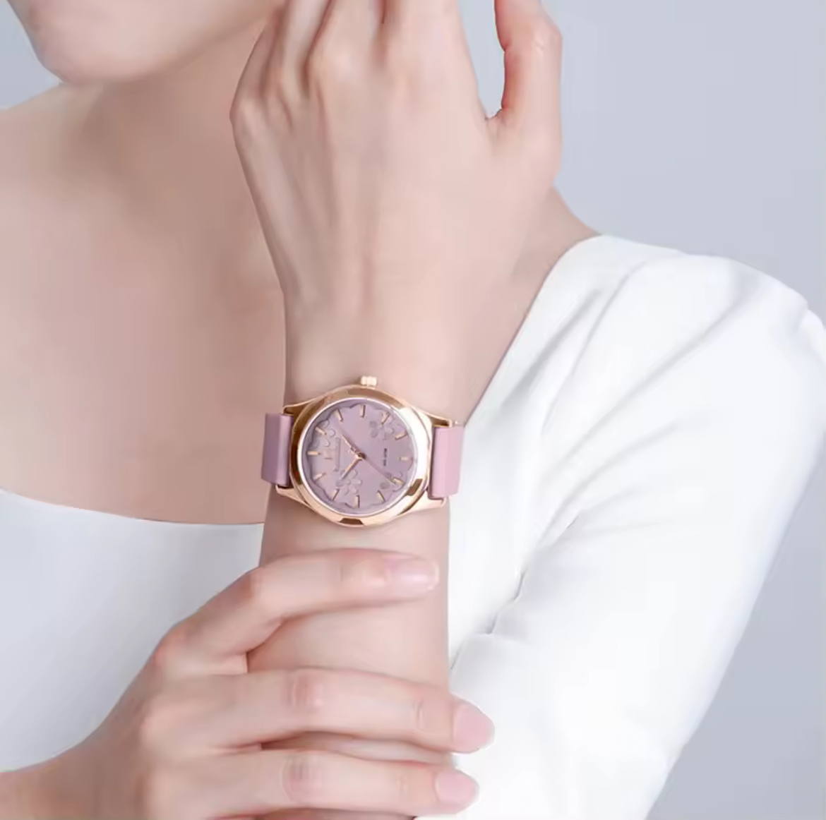 Reloj Mujer NAVIFORCE NF5051 Cuarzo Silicona | Estilo Deportivo Foucault Relojería Valdivia - Imagen 2