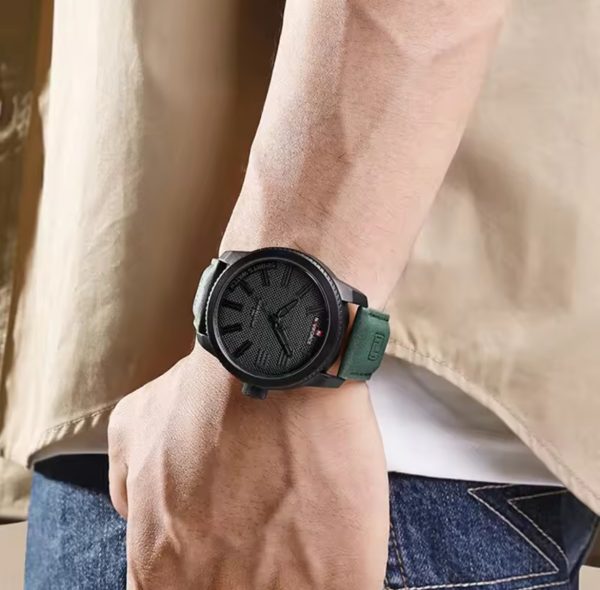 Reloj Hombre NAVIFORCE NF9202 Cuero y Goma Militar | Relojería Foucault Valdivia - Imagen 2